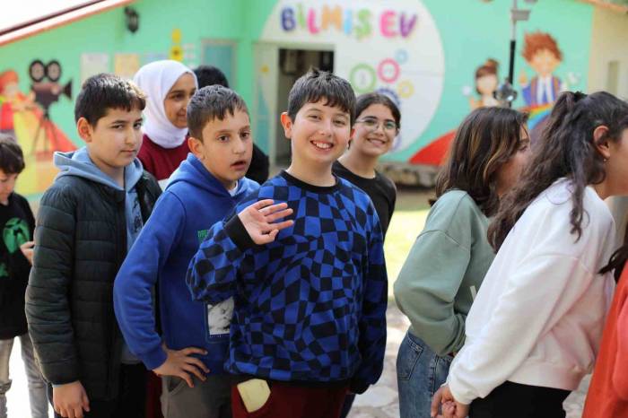 Bilim Parkı Antalyalı Öğrencileri Ağırladı