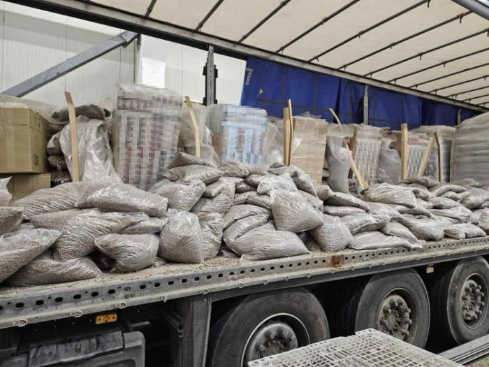 Bulgaristan Gümrüğünde 116 Bin 150 Paket Kaçak Sigara Yakalandı