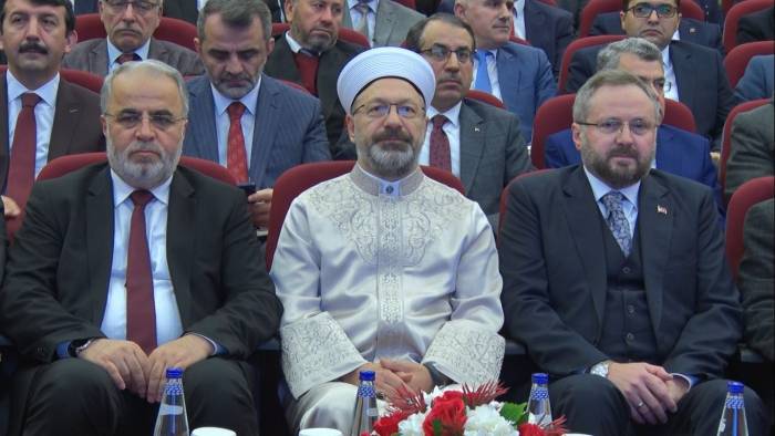 Ramazan’da ’alo 190 Dini Soruları Cevaplandırma Hattı’ Vatandaşların Hizmetinde Olacak