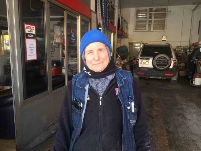 Eşi Kaza Geçirince Önce Aşçı Sonra Tamirci Oldu