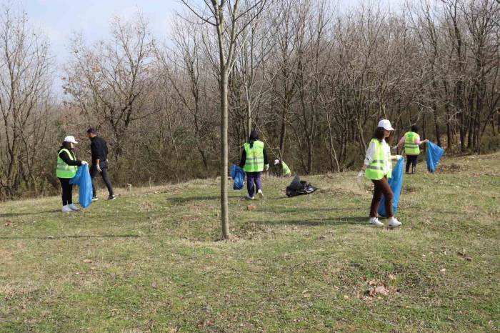 Ormandan Kilolarca Atık Toplandı