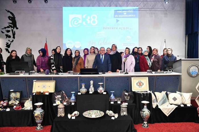 Başkan Büyükkılıç: "Kadınlar; Aile Ve Toplum Yapımızın Temel Direğidir"