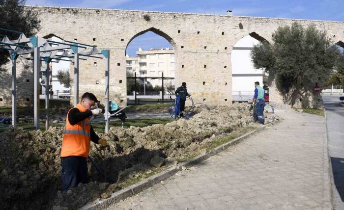 Kuşadası’nın Tarihi Su Kemeri Işıklandırılacak