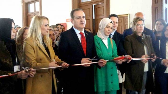 Muğla’da Kadınlara Yönelik Resim Ve Fotoğraf Sergisi Açıldı