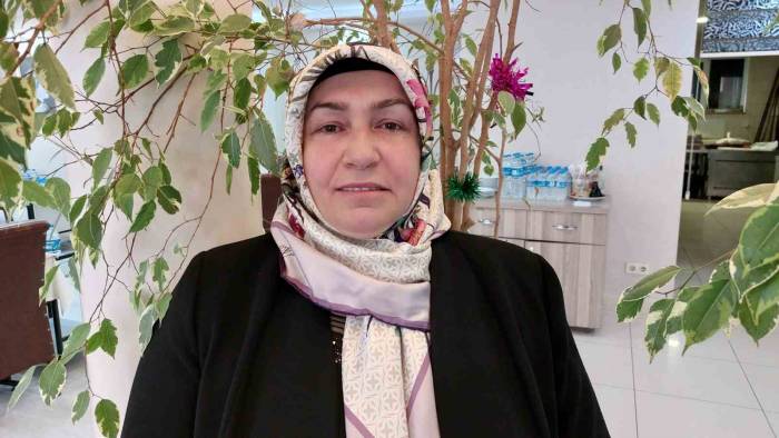 3 Çocuk Annesi Kadın, Eşinin 12 Yıl Muhtarlık Yaptığı Mahalleye Muhtar Adayı Oldu