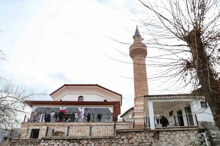 Tokat’ta Yeniden İnşa Edilen Horuç Cami İbadete Açıldı