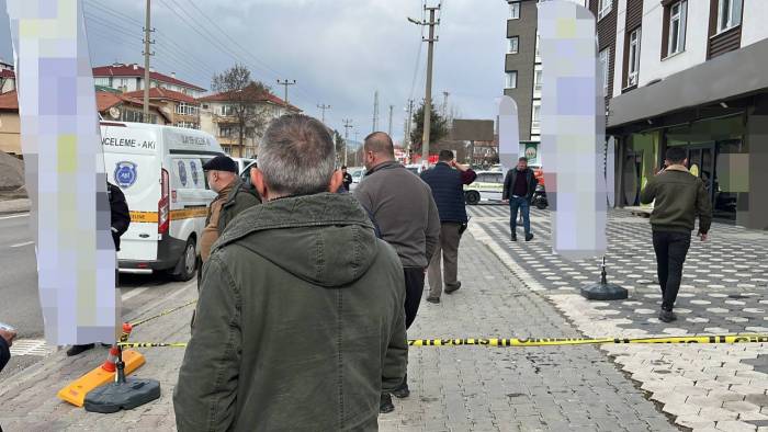 Havaya Ateş Ederek Mahalleyi Ayağa Kaldırdılar