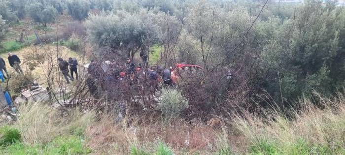 Bursa’da Otomobil Şarampole Yuvarlandı: 3 Yaralı