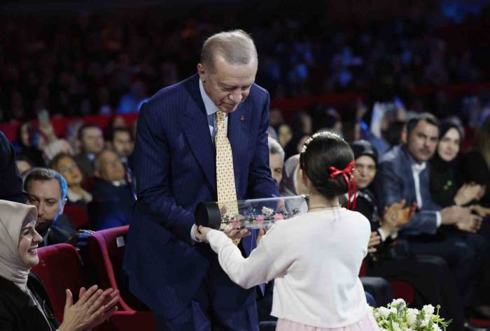 Cumhurbaşkanı Erdoğan: "Siyasi Hayatımızın Hiçbir Safhasında Kimsenin Hayat Tarzına Karışmadık"