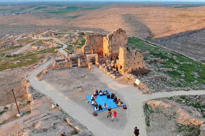 Roma’nın Askeri Garnizonunda 8 Mart’ta Kadınlara Pars Yakın Müdafaa Eğitimi Verildi