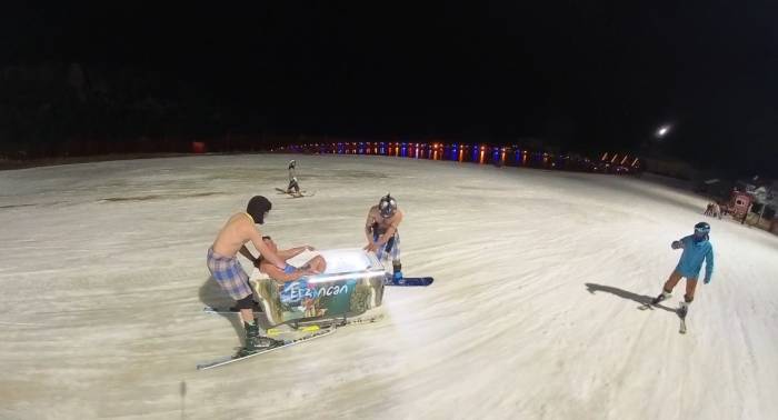 Erzincan’da Küvetle Sıra Dışı Kayak