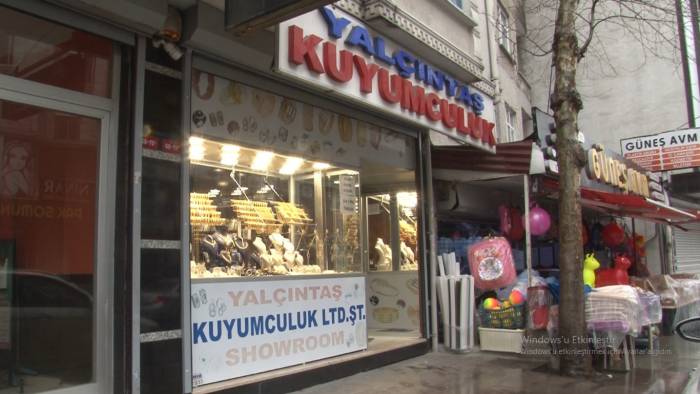 Acemi Hırsızın Soymaya Çalıştığı Kuyumcu Konuştu