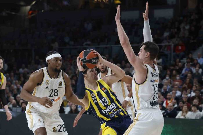 Thy Euroleague: Real Madrid: 79 - Fenerbahçe: 89