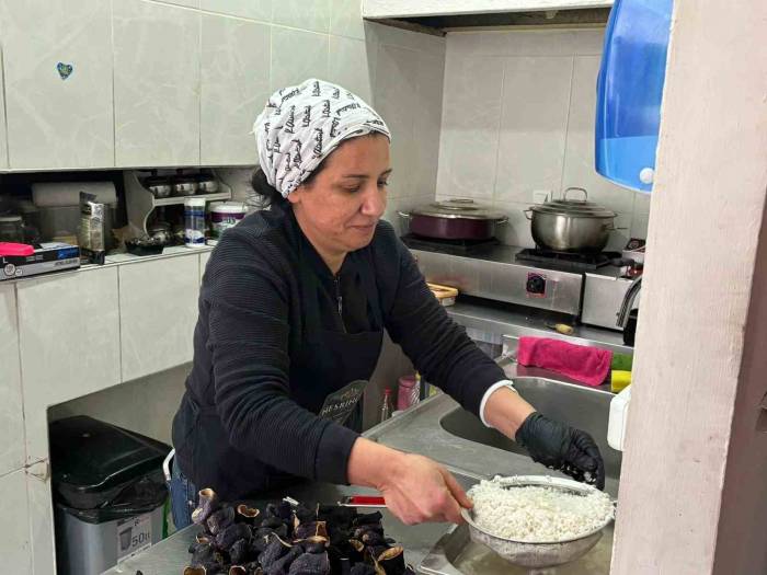 Yaşadığı Deprem Felaketinin Ardından Kendi Markasını Kurdu