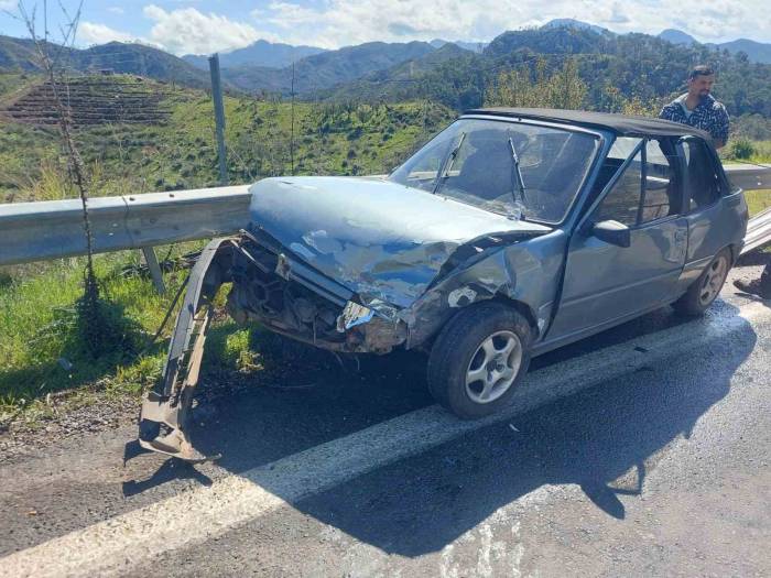 Marmaris’te Trafik Kazası: 2 Yaralı
