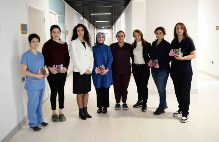 Bu Merkezde Bakıma Muhtaçların Kahramanı Kadınlar