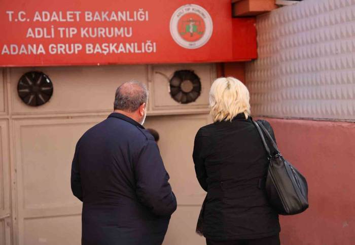 Öldürülen Doktor, Ölüme Göz Göre Göre Gitmiş