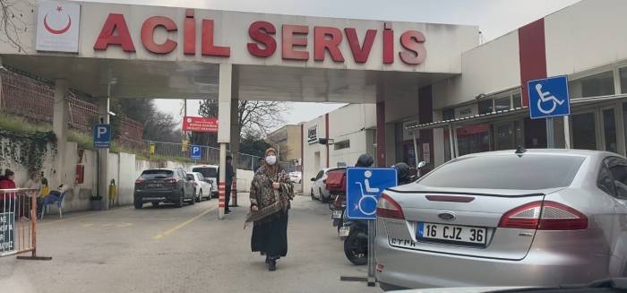 Bursa’da Tartıştığı Kızını Bıçakladı