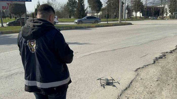 Dron Destekli Kırmızı Işık Denetimi