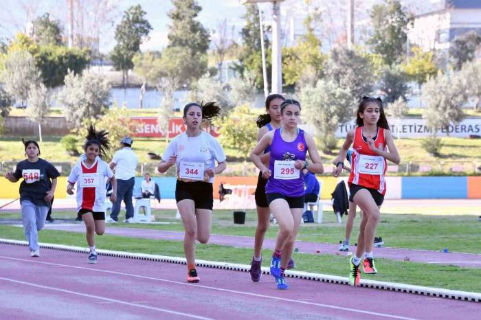 Kır Çiçekleri, Mersin Şampiyonu Oldu