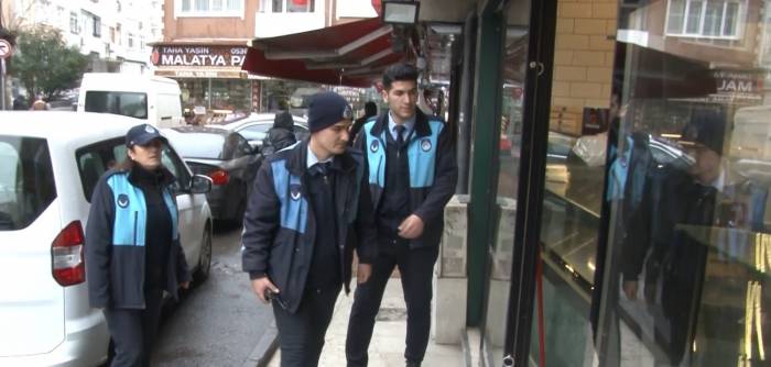 Fatih’te Ramazan Öncesi Zabıta Ekiplerinden Fırın Denetimi