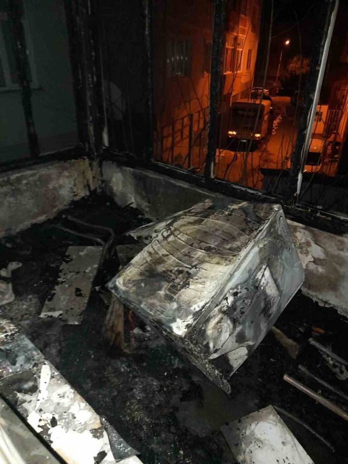 Çamaşır Kurutma Makinesinden Yangın Çıktı