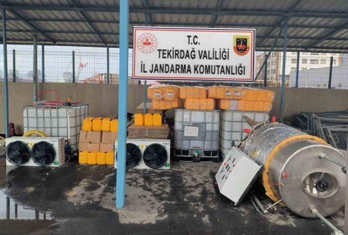 Tekirdağ’da Bin 600 Litre Etil Ve Kaçak Alkol Ele Geçirildi