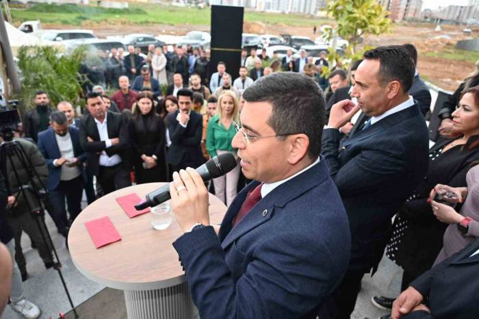 Tütüncü: “Altıntaş’a Modern Şehircilik Hizmetleri Gelecek”