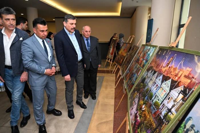 Çocuklar Sanatlarını Sergiledi