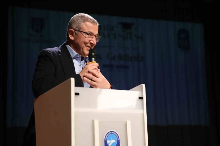 Eyüpsultan’da Bulunan ‘Anne Üniversitesi’ İlk Mezunlarını Verdi