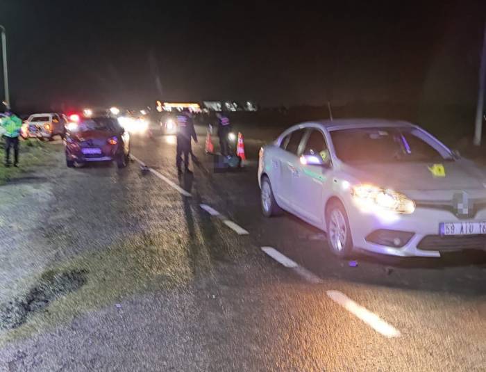 Tekirdağ’da Korkunç Kaza: Yaralıyı Ezip Yardım Edenlere Çarptı