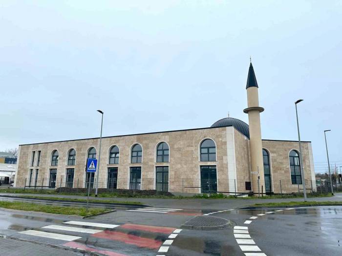 Almanya’da Ramazan Ayının İlk İftarı Yapıldı