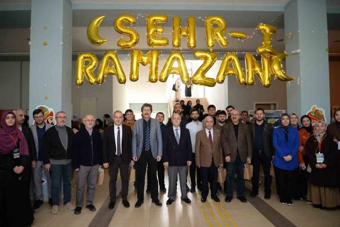 Ramazan Ayının Ruhu İlahiyat Fakültesi’nde Yaşatılacak