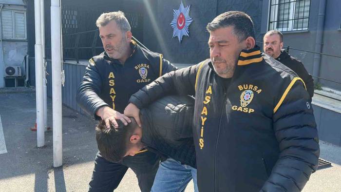 Sanal Bahis Borcu Yüzünden Kuyumcu Soyan Zanlılar, Tutuklandı