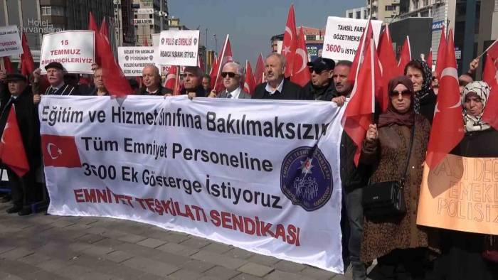 Emekli Polisler Bursa’dan Seslendi: “3600 Ek Gösterge İstiyoruz”
