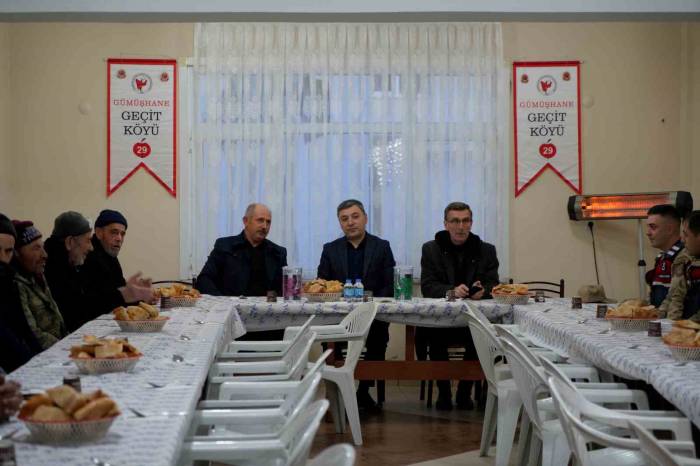 Bu Köyde Yoldan Geçenlere İftar Geleneği 16 Yıldır Sürüyor