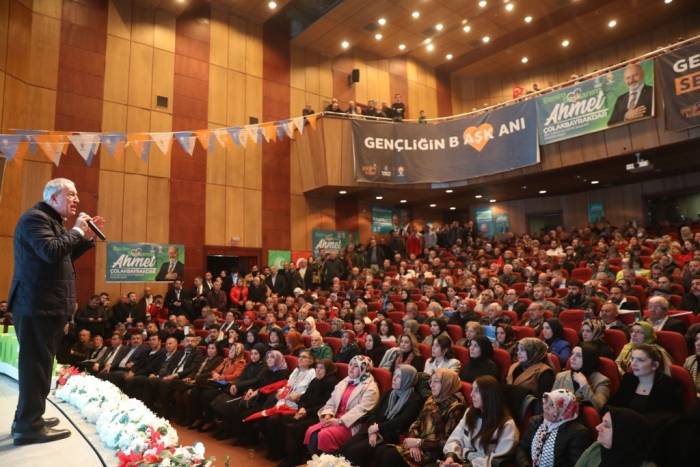Başkan Çolakbayrakdar, “Geleceğe Taşıyacak Projelerimizle, Kocasinan’a Çağ Atlatacağız”