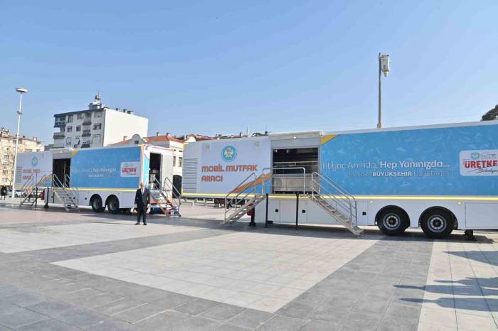 Büyükşehirin İftar Sofrası Manisalıları Buluşturacak