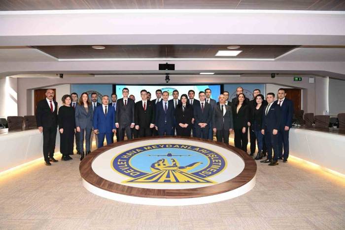 Dhmi Teftiş Kuruluna Yeni Atanan Müfettiş Yardımcılarının Yemin Töreni Yapıldı