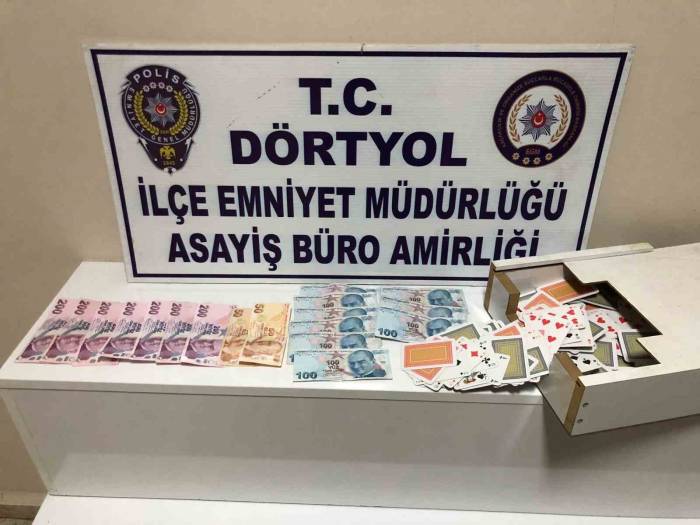 Kumar Oynayan 30 Şahsa, 192 Bin Tl Para Cezası Uygulandı