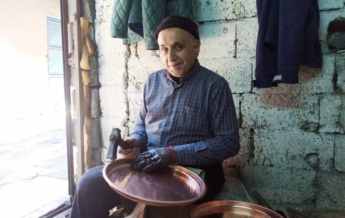 Kahramanmaraş’ta 74 Yaşında Bakırcılık Mesleğine Devam Ediyor
