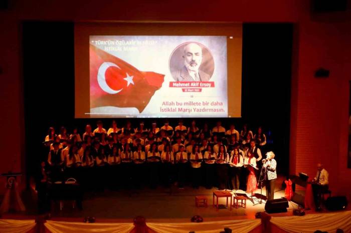 Ordu’da İstiklal Marşı Ve Mehmet Akif Ersoy’u Anma Günü Programı Düzenlendi