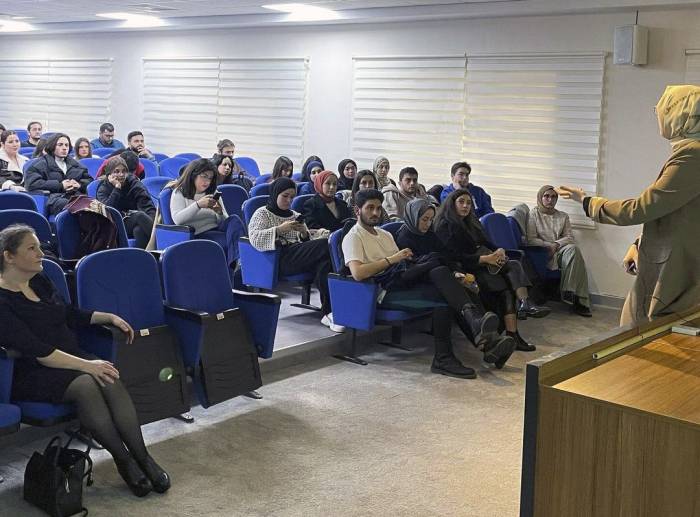 Lider Kadınlar Kariyer İpuçlarını Paylaştı