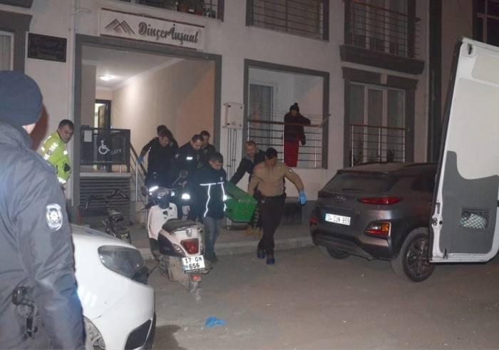 Çanakkale’de Annesini Bıçakla Öldüren Şahıs Tutuklandı