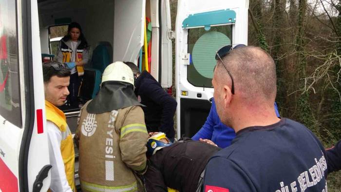 Şile’de Minibüs Şarampole Yuvarlandı: 1 Yaralı