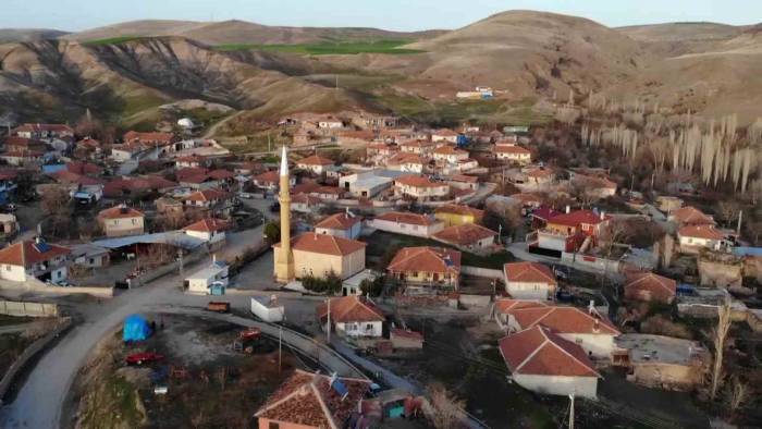 Yozgat’ın Topaç Köyünde 4 Yıldır Tek İftar Sofrası Kuruluyor