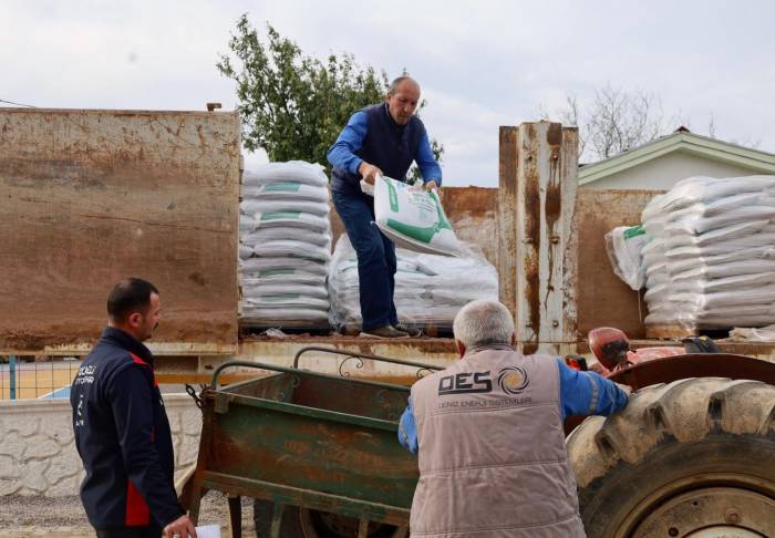 Çiftçilere Yüzde 50 Hibeli Gübre Desteği