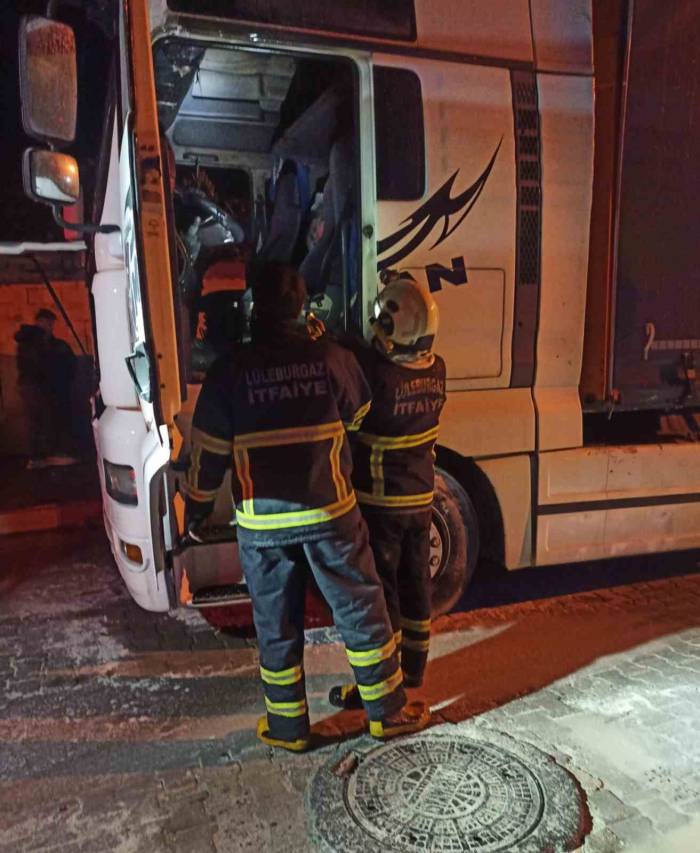 Lüleburgaz’da Tır Yangını