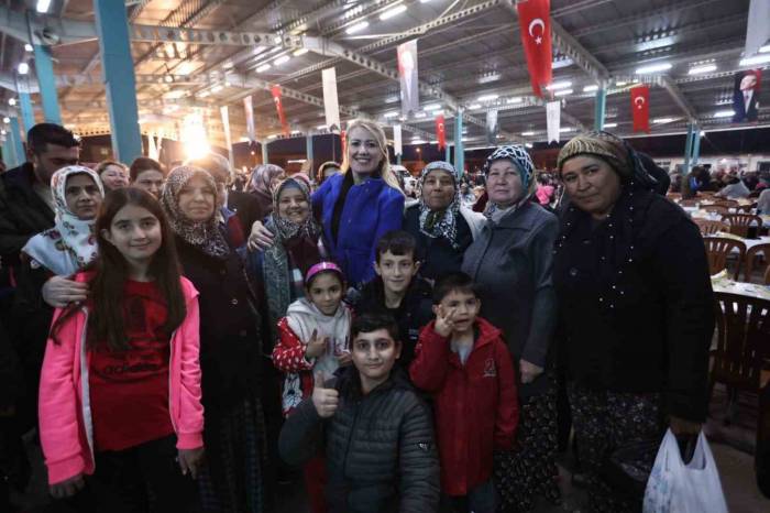 Merkezefendi’de Binlerce Kişi Orucunu Sevindik Mahallesinde Açtı