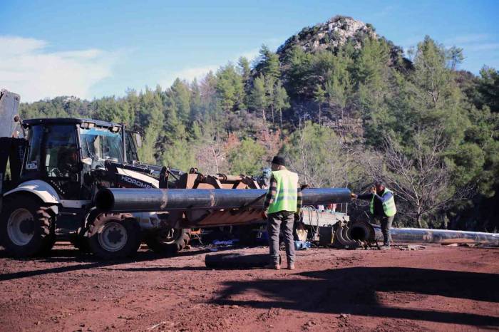 Bozburun İçme Suyu Hattının 14 Kilometresi Tamamlandı